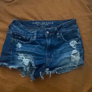 american eagle booty shorts